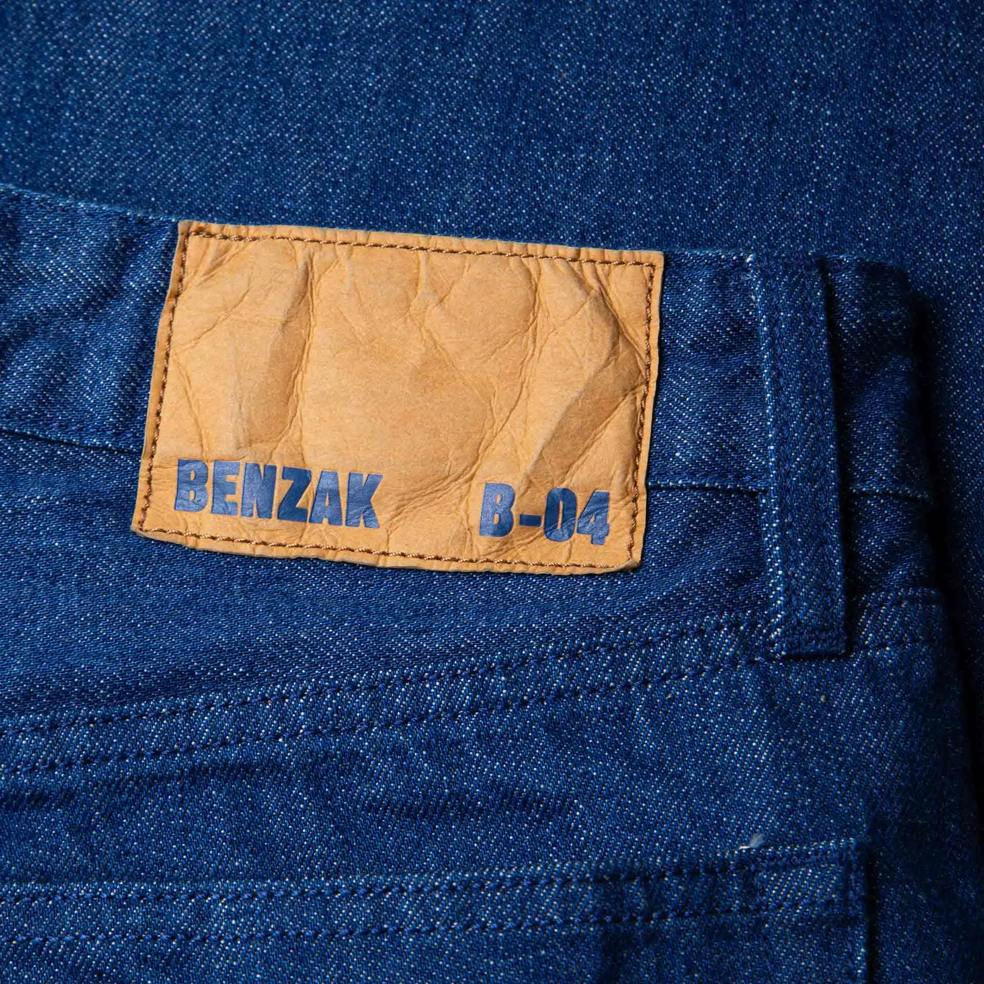 B-04 RELAXED 14 oz. selvedge colour denim / blue