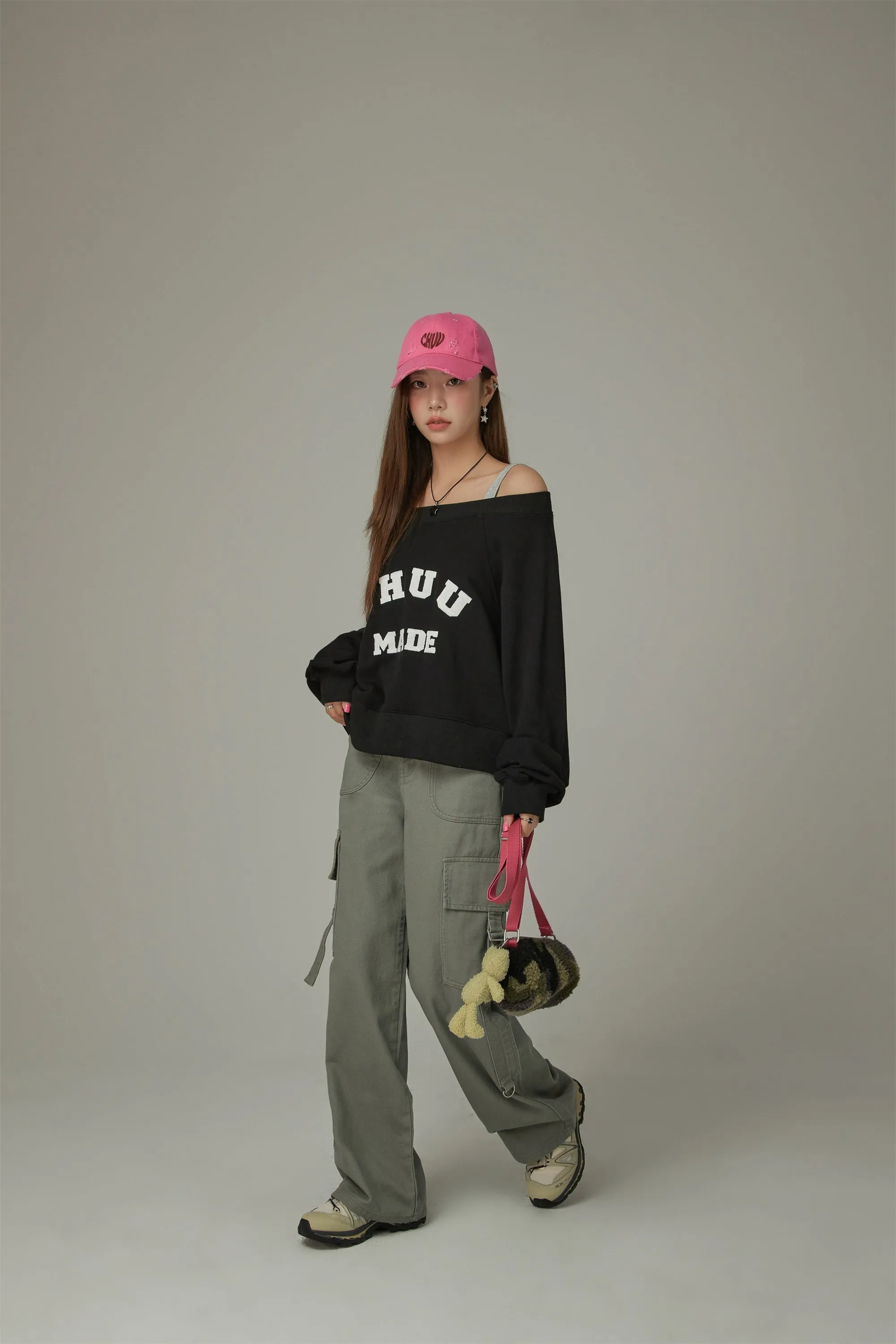 Chuu Made Off The Shoulders Loose Sweatshirt