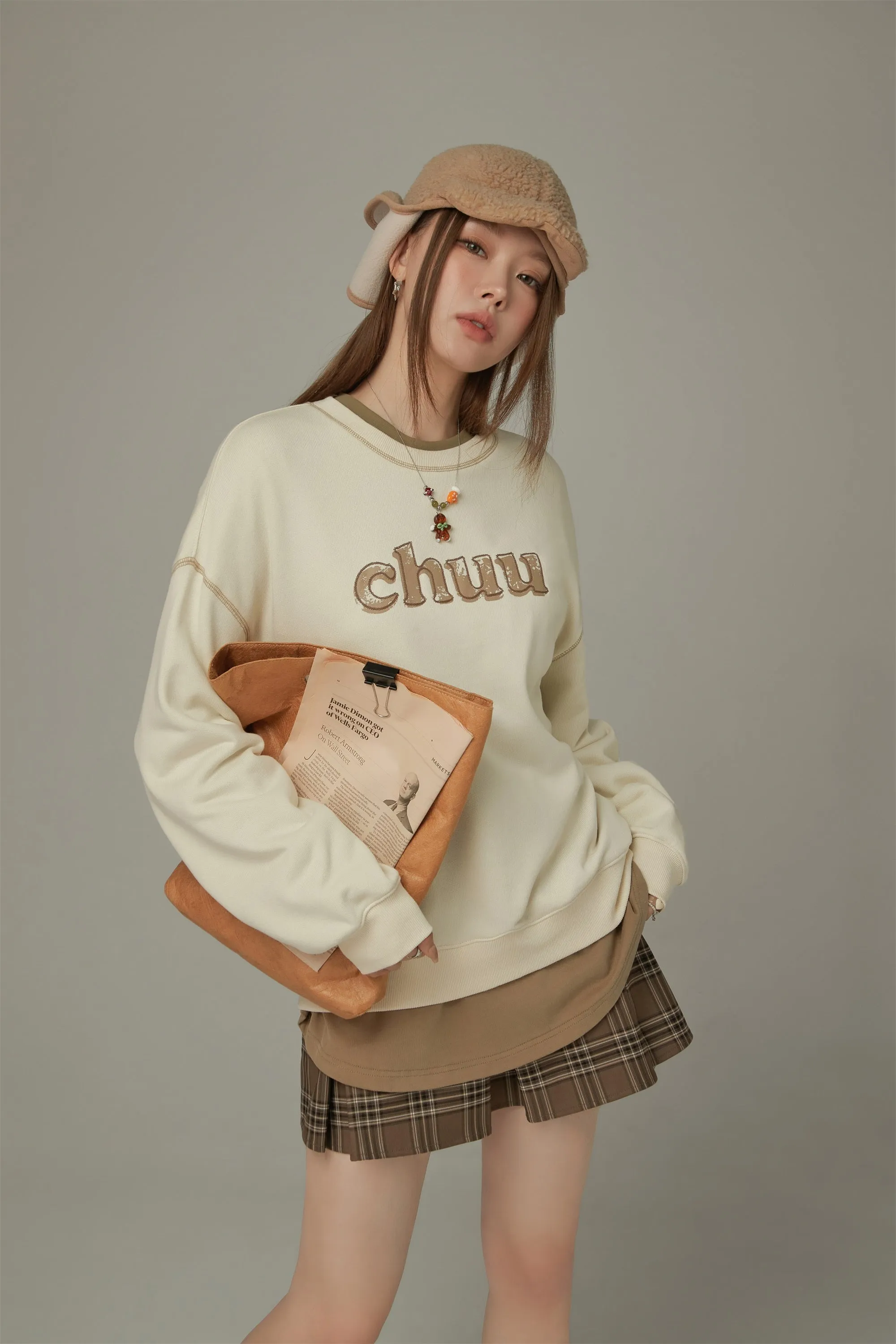 Color Logo Stitch Loose Fit Sweatshirt