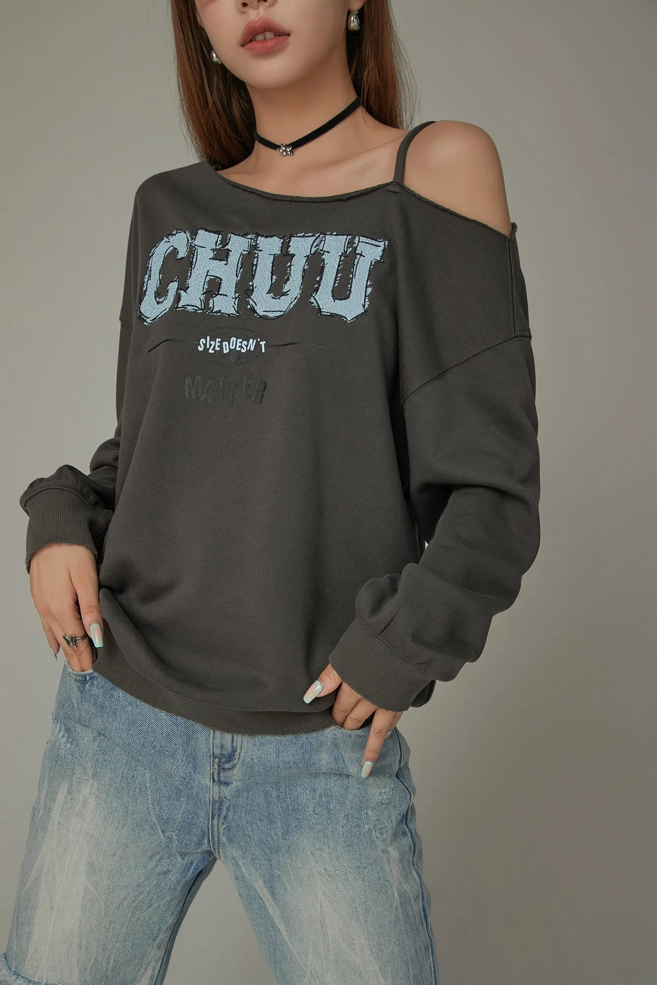 Logo One Shoulder Loose Fit Sweatshirt