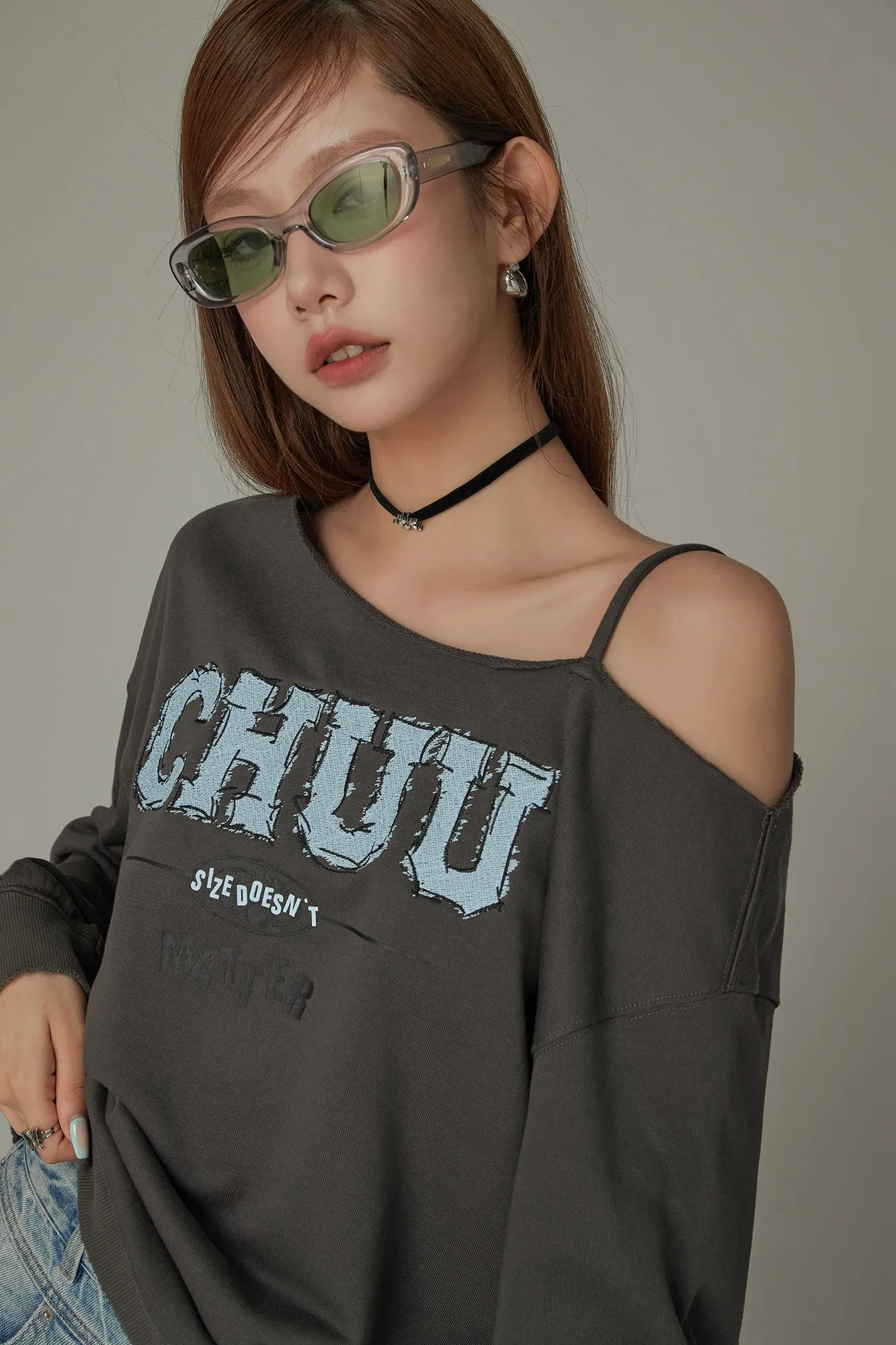 Logo One Shoulder Loose Fit Sweatshirt