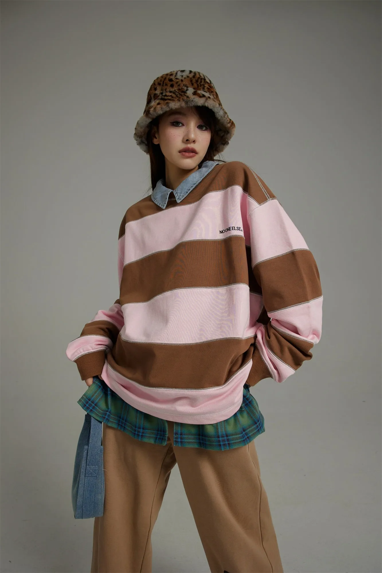 Stripe Color Loose-Fit Sweatshirt