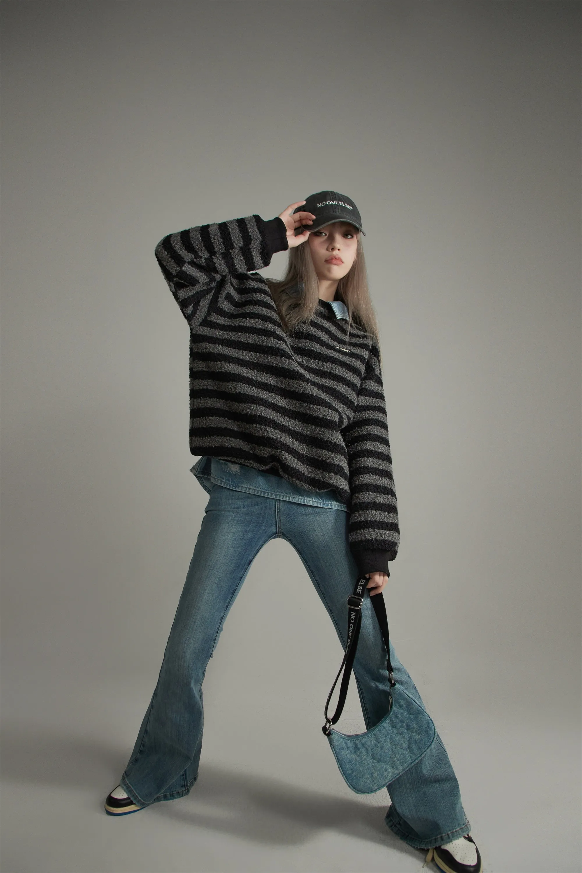 Striped Loose-Fit Sweatshirt